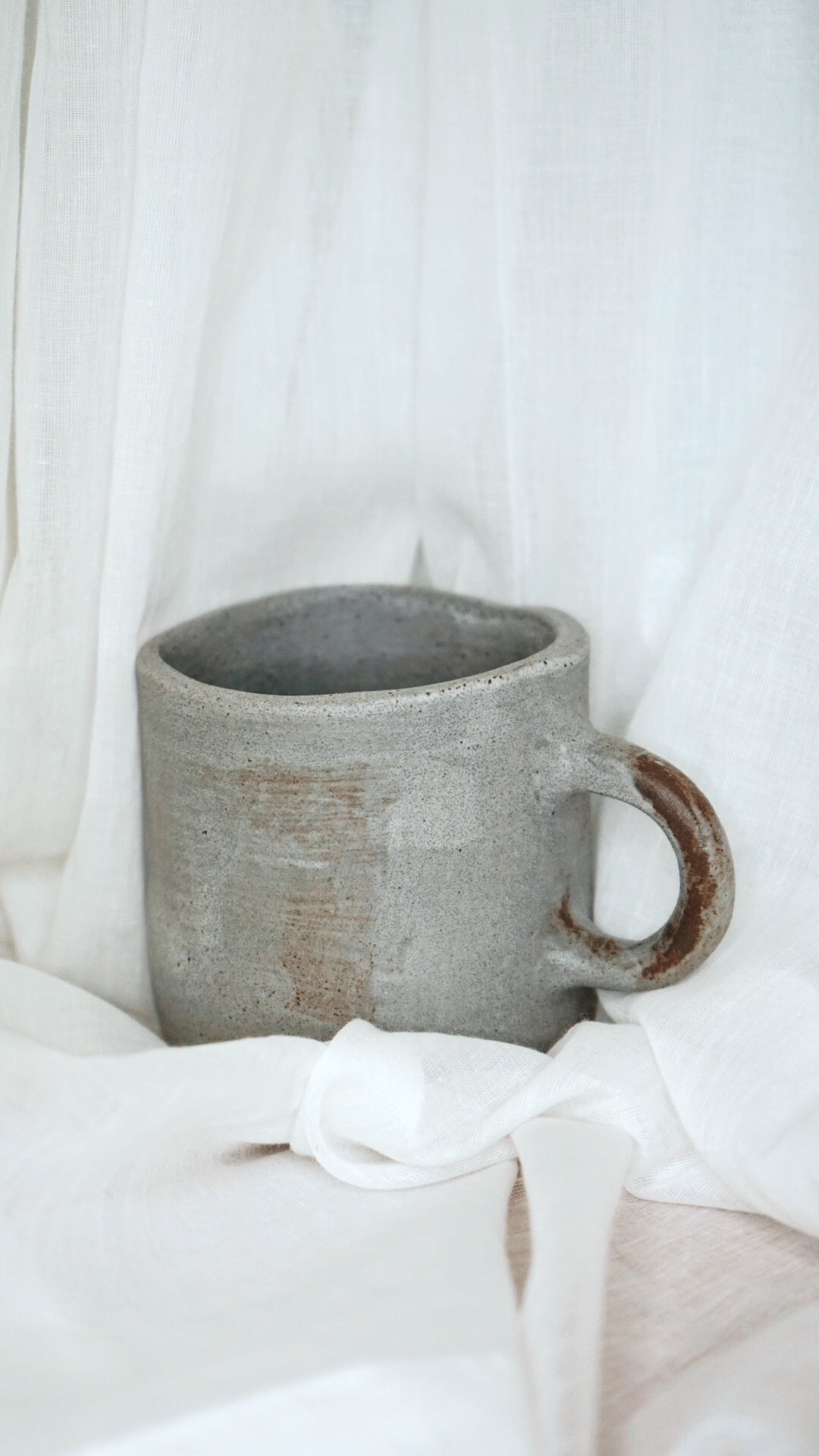 Tasse grise